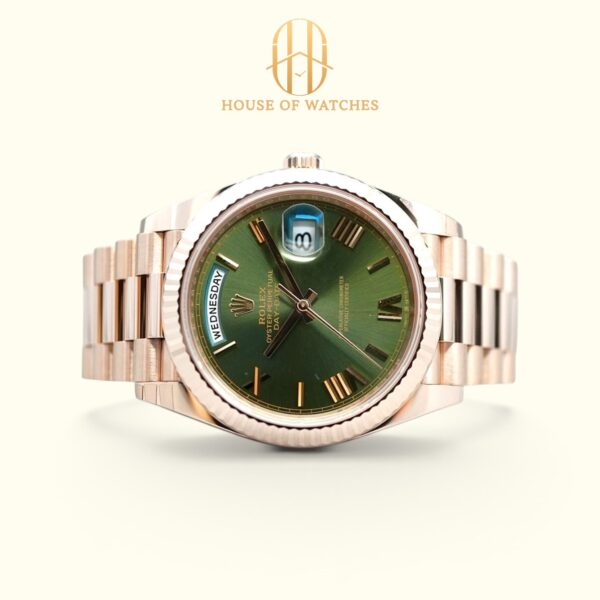 228235 Olive Green President