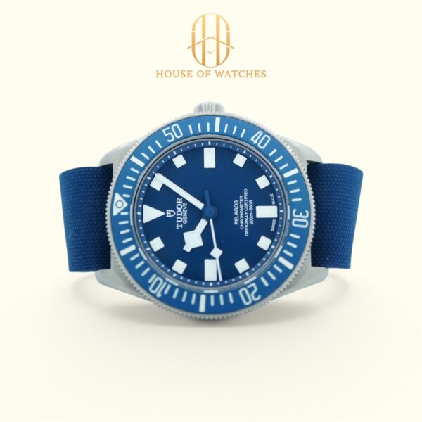 25707B/24 Blue